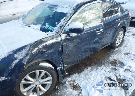 2013 Subaru Legacy 2.5I Premium из США, поврежденный, VIN 4S3BMBB67D3031714